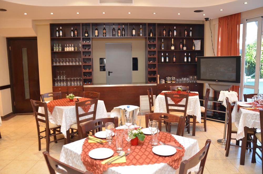 Marine Congo Hotel Rhodes City Esterno foto